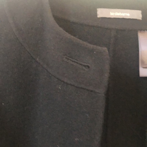 Gorgeous vintage wool Liz Claiborne suit jacket w/snaps, Mizrahi era, 75% wool. - Picture 8 of 10